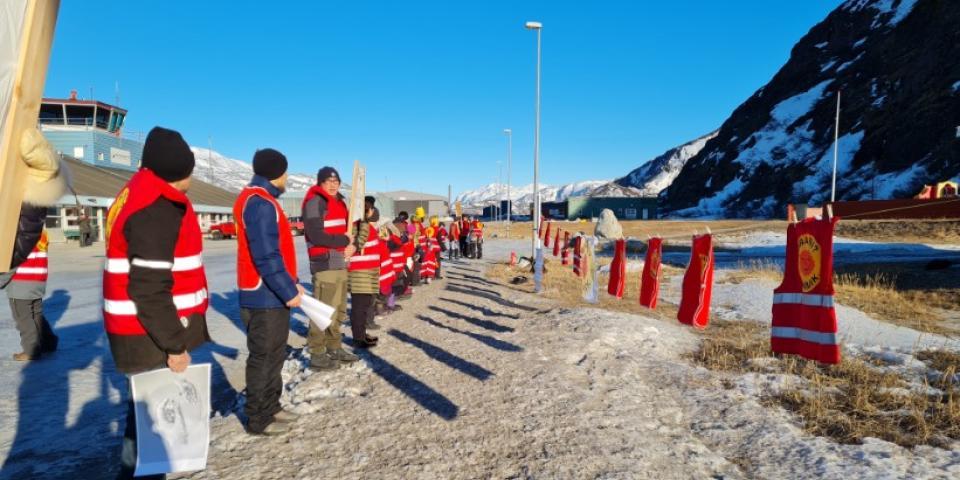 Demonstration i Narsaq. Foto Inga Gisladottir